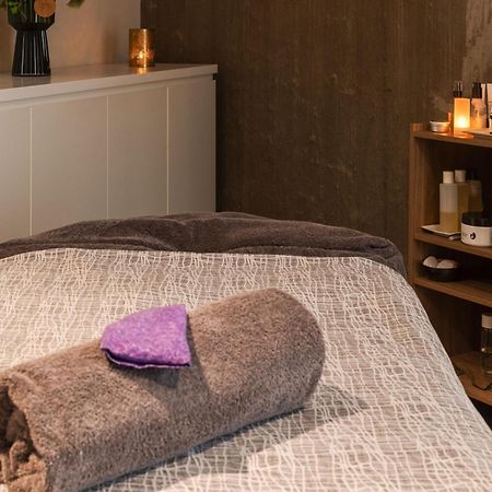 Отель Peppers Silo Лонсестон Экстерьер фото Massage table